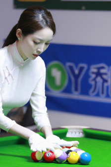 比基尼美女